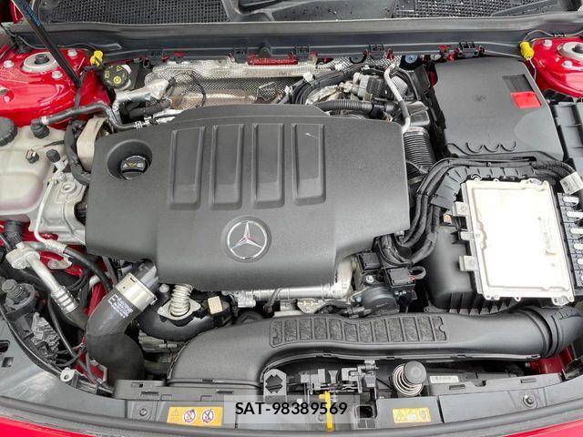 Mercedes Benz CLA-CLASS 2019-12 7328275-18