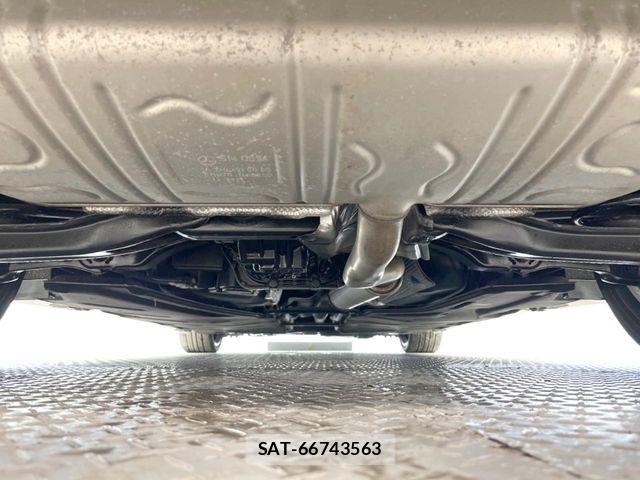 Mercedes Benz CLA-CLASS 2014-02 7358701-10