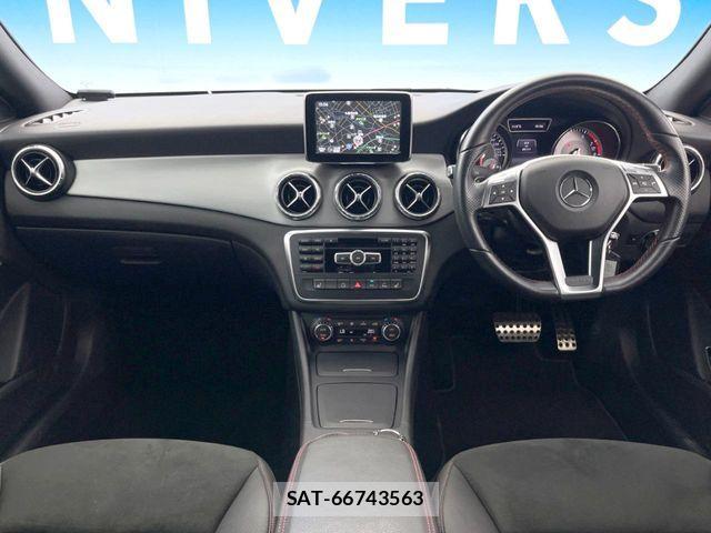 Mercedes Benz CLA-CLASS 2014-02 7358701-1