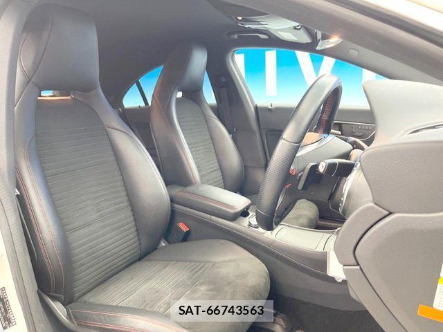 Mercedes Benz CLA-CLASS 2014-02 7358701-8