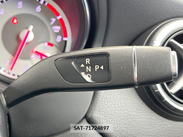 Mercedes Benz CLA-CLASS 2015-10 7562414-13