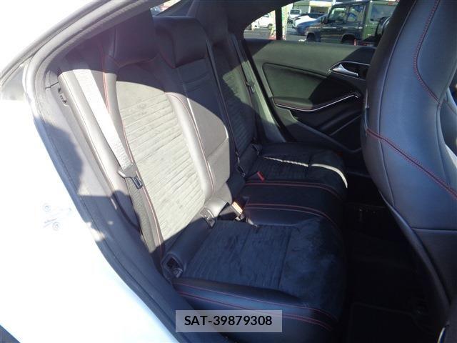 Mercedes Benz CLA-CLASS 2014-06 7617977-18