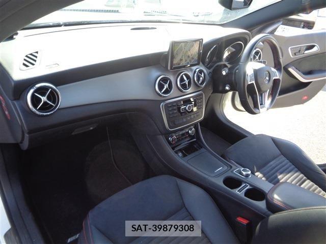 Mercedes Benz CLA-CLASS 2014-06 7617977-21