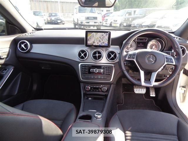 Mercedes Benz CLA-CLASS 2014-06 7617977-26