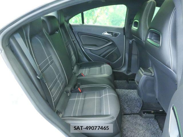 Mercedes Benz CLA-CLASS 2014-09 7725519-26