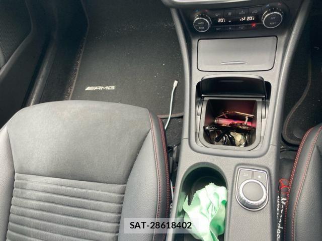 Mercedes Benz CLA-CLASS 2015-06 7877678-24