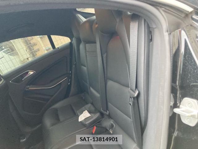 Mercedes Benz CLA-CLASS 2015-11 7877679-7