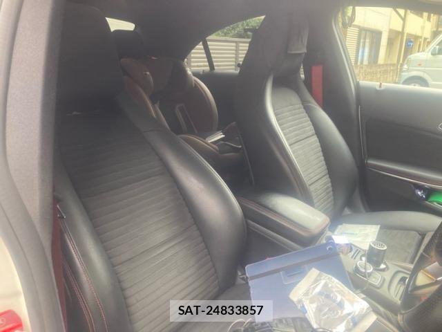 Mercedes Benz CLA-CLASS 2017-09 7877681-12