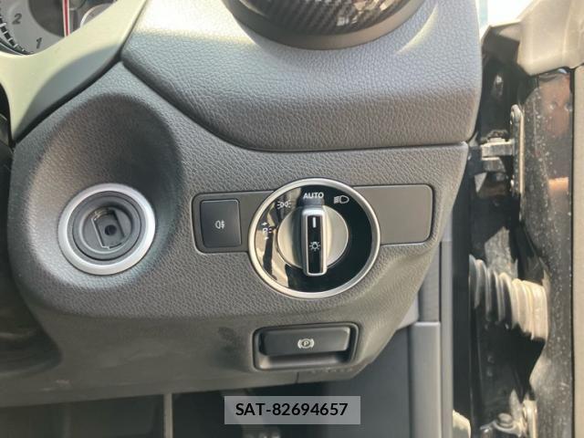 Mercedes Benz CLA-CLASS 2013-09 8036673-16