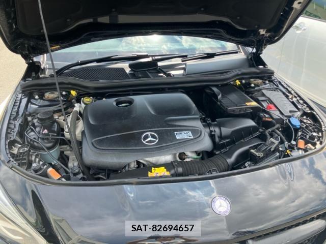 Mercedes Benz CLA-CLASS 2013-09 8036673-29