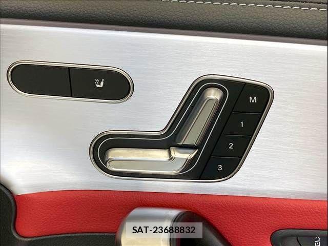 Mercedes Benz CLA-CLASS 2021-08 8074534-8