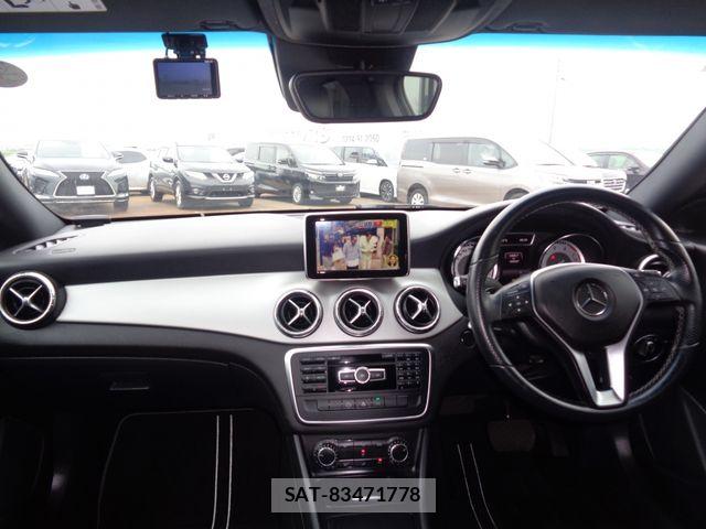 Mercedes Benz CLA-CLASS 2014-03 8074535-7