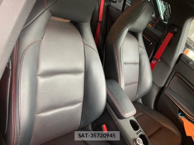 Mercedes Benz CLA-CLASS 2018-08 8100361-21