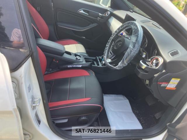 Mercedes Benz CLA-CLASS 2016-06 8100362-4