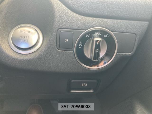 Mercedes Benz CLA-CLASS 2018-04 8100359-14