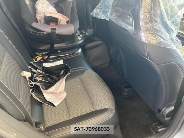 Mercedes Benz CLA-CLASS 2018-04 8100359-25