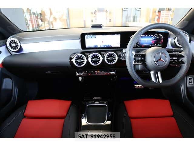 Mercedes Benz CLA-CLASS 2025-12 8131162-9