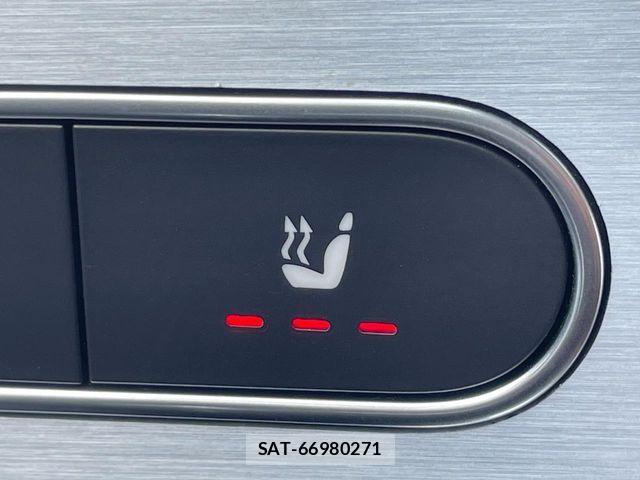 Mercedes Benz CLA-CLASS 2020-08 8131165-6