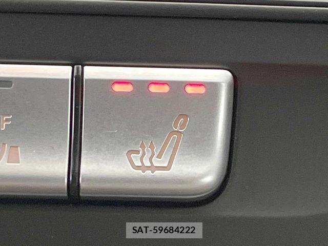 Mercedes Benz CLA-CLASS 2017-10 8208641-4