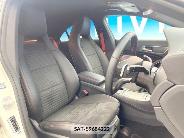Mercedes Benz CLA-CLASS 2017-10 8208641-8