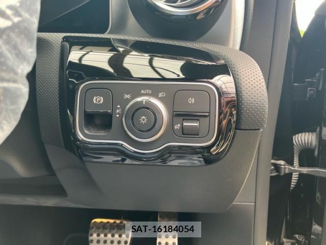 Mercedes Benz CLA-CLASS 2019-09 8230770-13