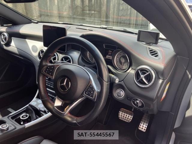 Mercedes Benz CLA-CLASS 2016-03 8245869-12