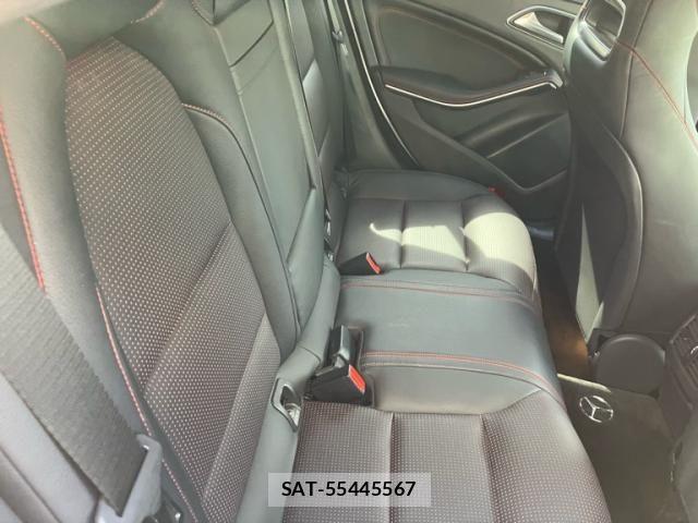 Mercedes Benz CLA-CLASS 2016-03 8245869-16