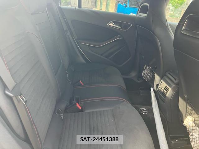 Mercedes Benz CLA-CLASS 2016-11 8371851-10
