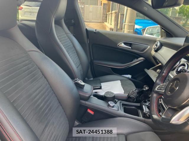 Mercedes Benz CLA-CLASS 2016-11 8371851-11