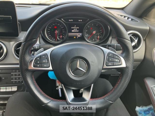 Mercedes Benz CLA-CLASS 2016-11 8371851-12