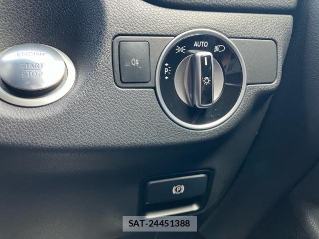 Mercedes Benz CLA-CLASS 2016-11 8371851-19