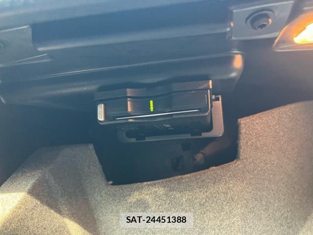 Mercedes Benz CLA-CLASS 2016-11 8371851-20