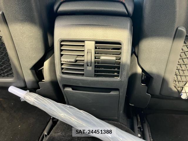 Mercedes Benz CLA-CLASS 2016-11 8371851-23