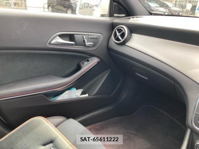 Mercedes Benz CLA-CLASS 2017-10 8413525-29
