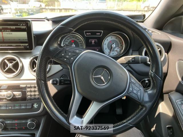Mercedes Benz CLA-CLASS 2013-12 8413528-13