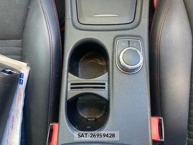 Mercedes Benz CLA-CLASS 2014-02 8438411-14