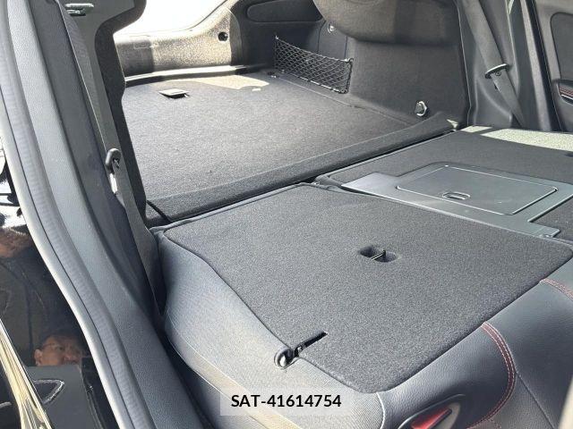 Mercedes Benz CLA-CLASS 2017-03 8525702-10