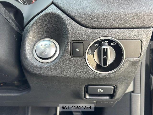 Mercedes Benz CLA-CLASS 2017-03 8525702-12