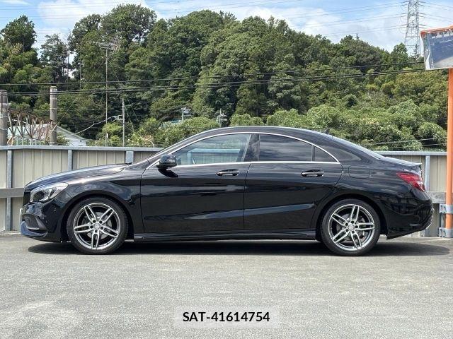 Mercedes Benz CLA-CLASS 2017-03 8525702-16