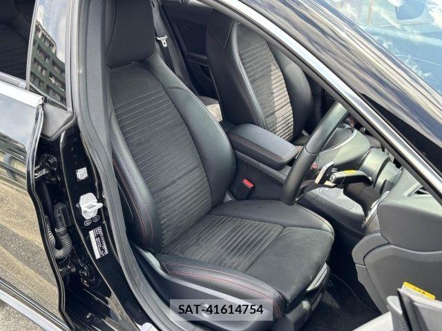 Mercedes Benz CLA-CLASS 2017-03 8525702-4