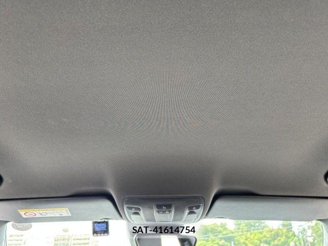 Mercedes Benz CLA-CLASS 2017-03 8525702-8