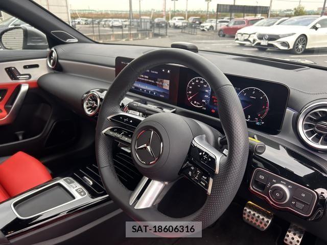 Mercedes Benz CLA-CLASS 2025-06 8525697-1
