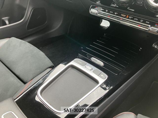 Mercedes Benz CLA-CLASS 2023-11 8525698-9