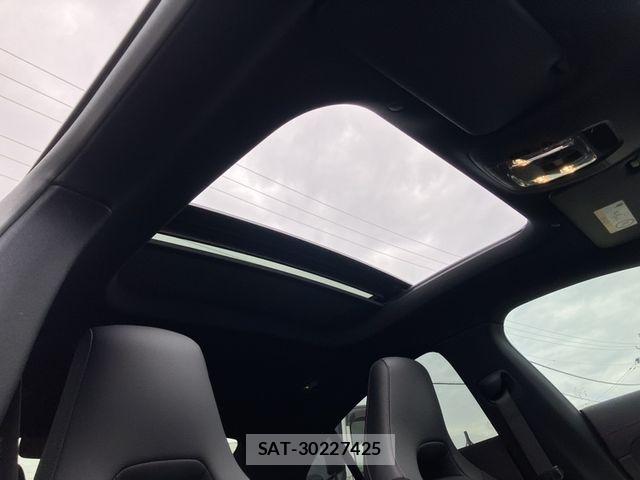 Mercedes Benz CLA-CLASS 2023-11 8525698-13