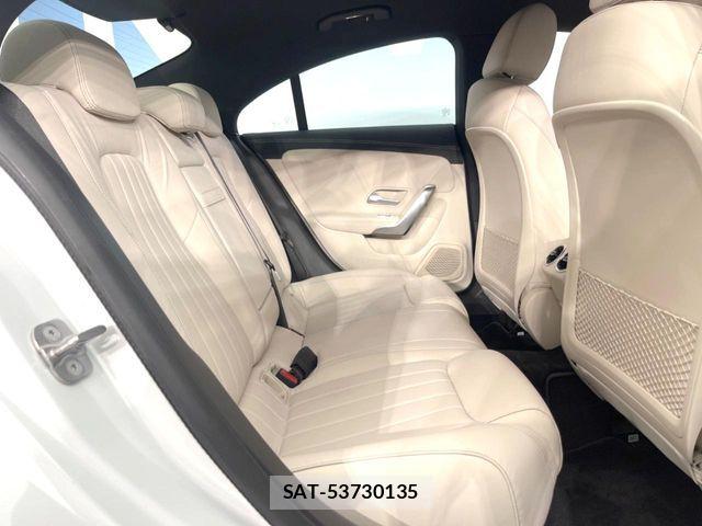 Mercedes Benz CLA-CLASS 2023-04 8627643-9