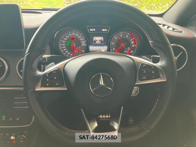 Mercedes Benz CLA-CLASS 2015-06 8666483-12