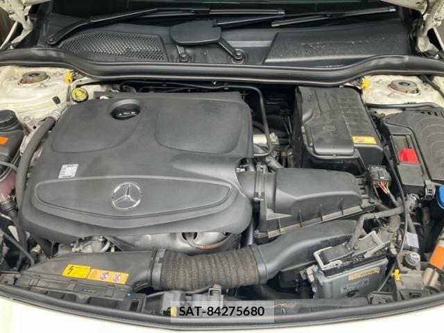 Mercedes Benz CLA-CLASS 2015-06 8666483-21