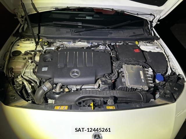 Mercedes Benz CLA-CLASS 2021-09 8743816-24