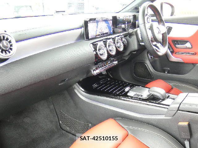 Mercedes Benz CLA-CLASS 2019-12 8743821-1