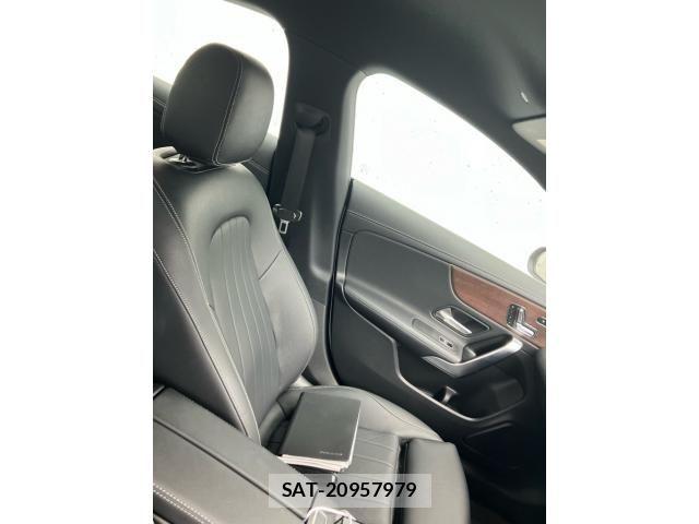 Mercedes Benz CLA-CLASS 2023-03 8830239-11